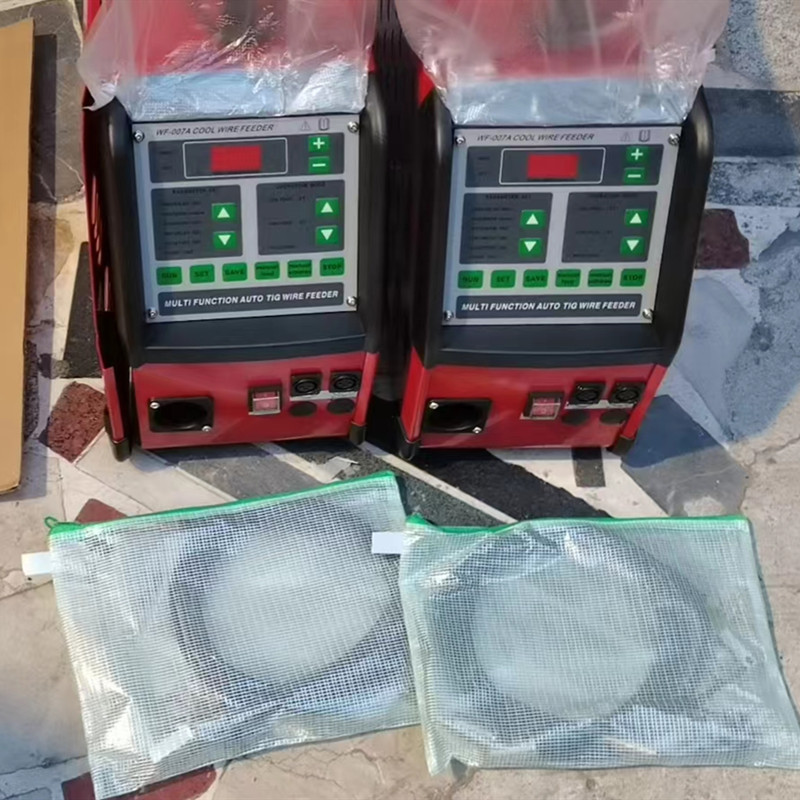 handheld laser welding machine with wire filling system wire feeding machine